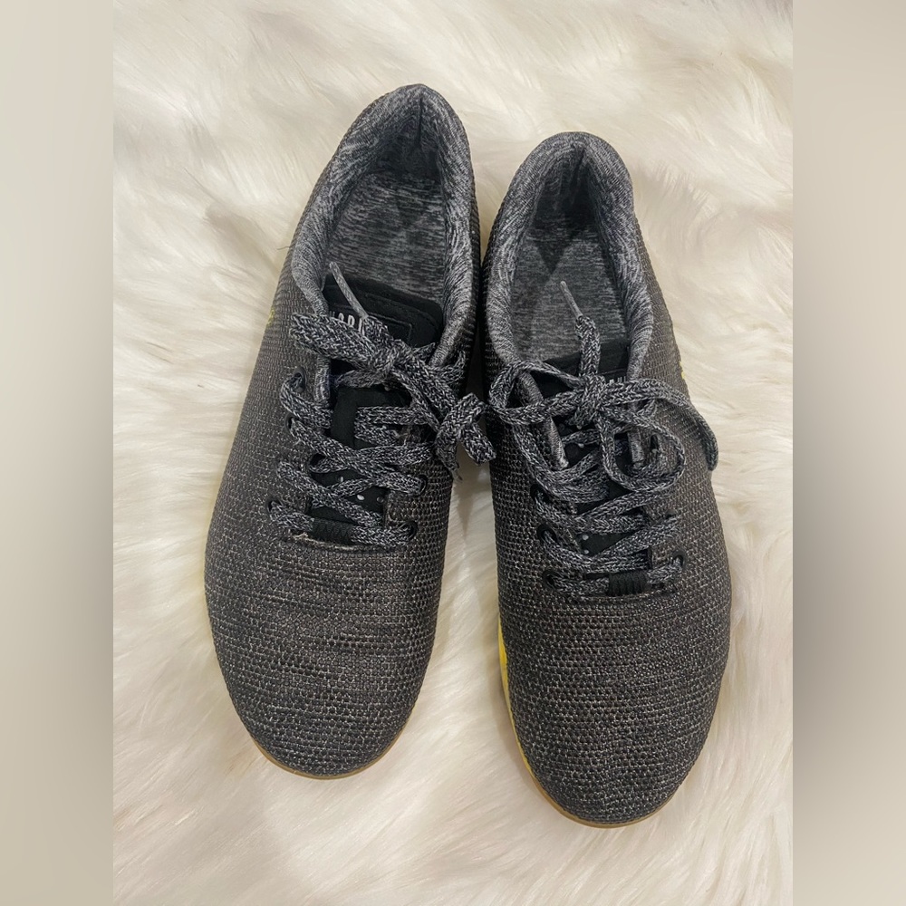 Nobull sneakers unisex men’s size 9 women’s size 10.5